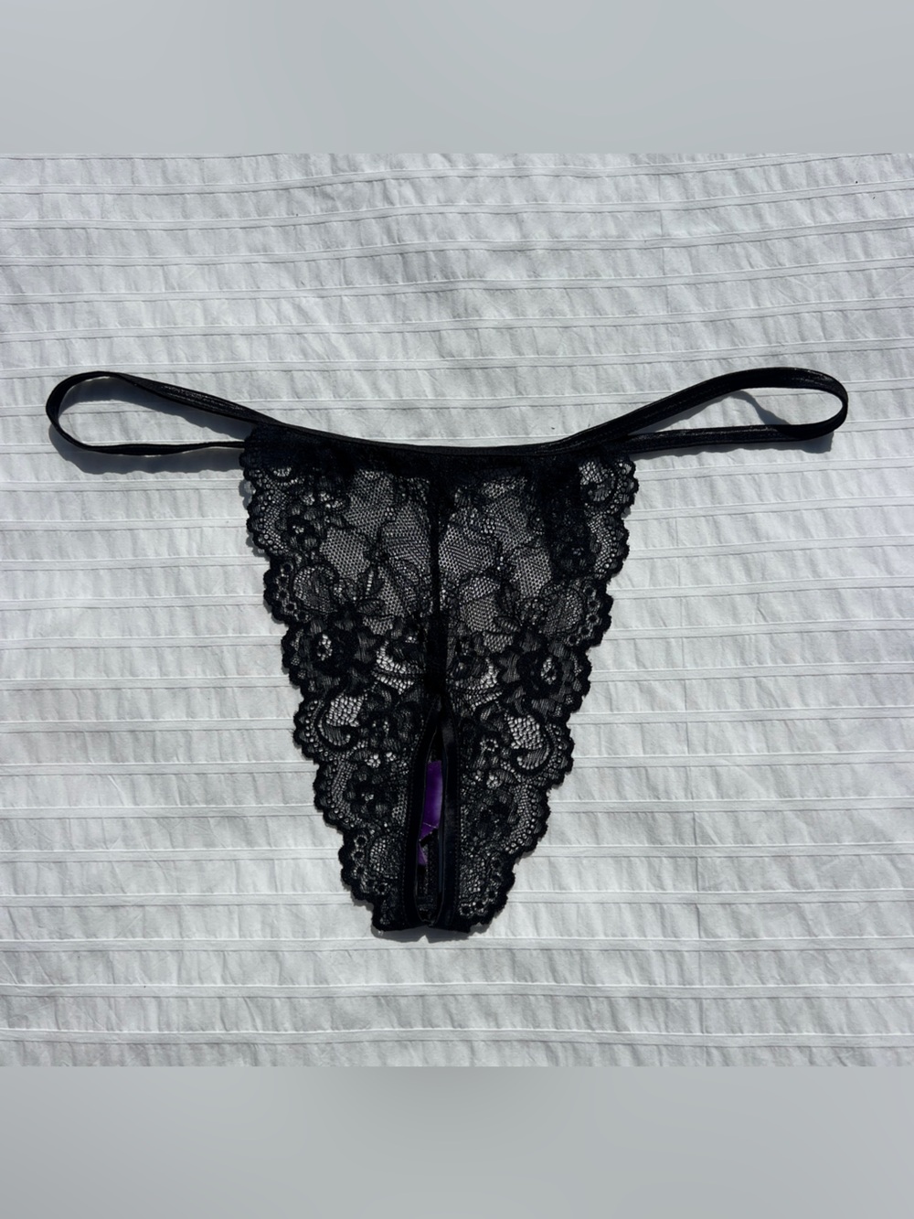 NWT Ann Summers Black Lace Crotchless G-String Thong, L